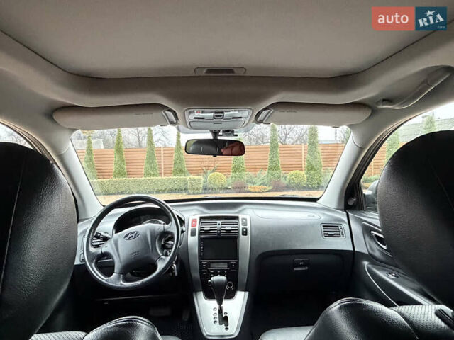 Серый Хендай Туксон, объемом двигателя 2 л и пробегом 86 тыс. км за 9800 $, фото 49 на Automoto.ua