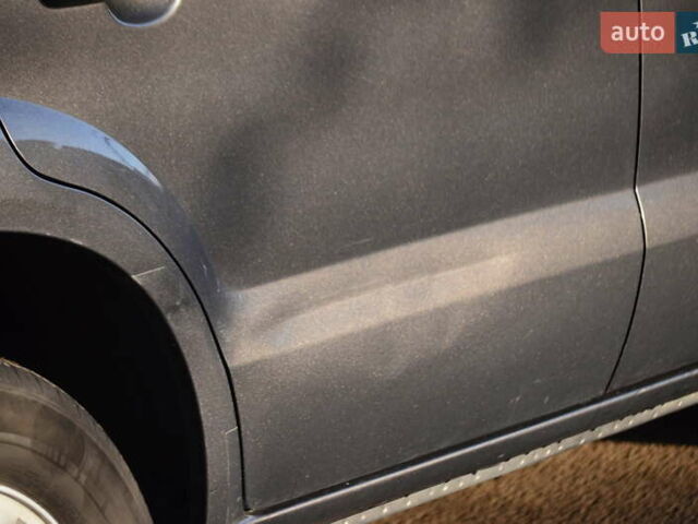 Серый Хендай Туксон, объемом двигателя 2 л и пробегом 271 тыс. км за 8000 $, фото 37 на Automoto.ua