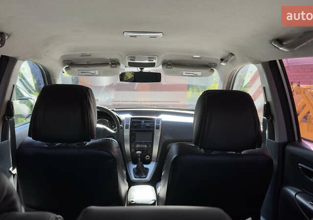 Серый Хендай Туксон, объемом двигателя 2 л и пробегом 162 тыс. км за 8900 $, фото 1 на Automoto.ua