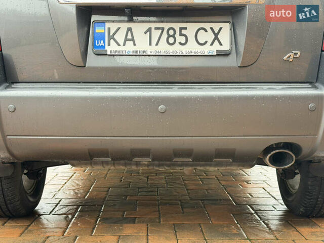 Серый Хендай Туксон, объемом двигателя 2 л и пробегом 86 тыс. км за 9800 $, фото 14 на Automoto.ua