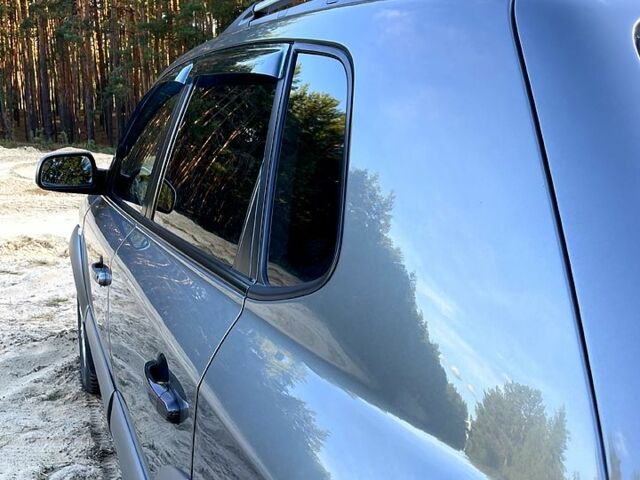 Серый Хендай Туксон, объемом двигателя 2 л и пробегом 130 тыс. км за 8700 $, фото 7 на Automoto.ua