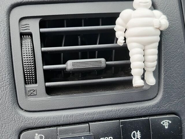 Серый Хендай Туксон, объемом двигателя 2 л и пробегом 200 тыс. км за 9200 $, фото 17 на Automoto.ua