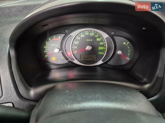 Сірий Хендай Туксон, об'ємом двигуна 2 л та пробігом 284 тис. км за 9200 $, фото 3 на Automoto.ua