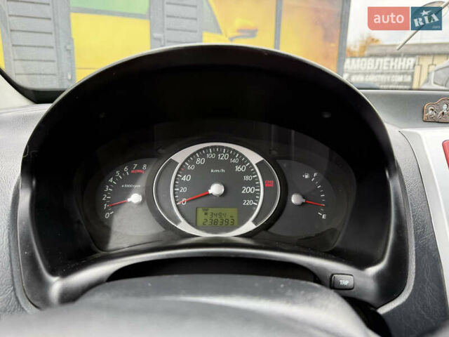 Хендай Туксон 2009 в Стрые на Automoto.ua Серый Хендай Туксон, объемом двигателя 2 л и пробегом 238 тыс. км за 7300 $, фото 38 на Automoto.ua