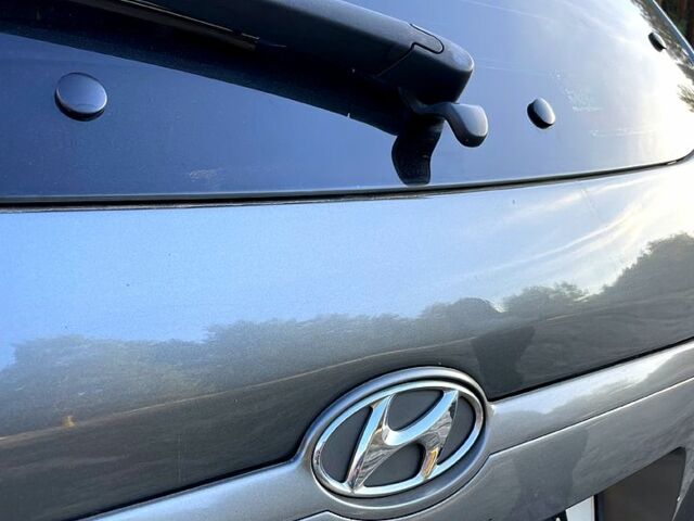 Серый Хендай Туксон, объемом двигателя 2 л и пробегом 130 тыс. км за 8700 $, фото 6 на Automoto.ua