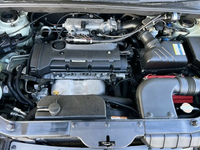 Сірий Хендай Туксон, об'ємом двигуна 2 л та пробігом 166 тис. км за 8950 $, фото 23 на Automoto.ua