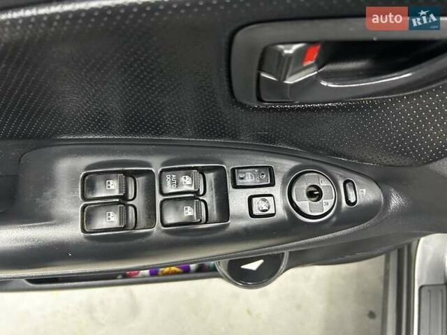 Сірий Хендай Туксон, об'ємом двигуна 2.66 л та пробігом 165 тис. км за 10000 $, фото 6 на Automoto.ua