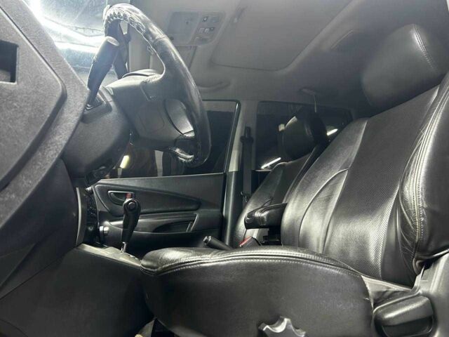 Сірий Хендай Туксон, об'ємом двигуна 2.7 л та пробігом 165 тис. км за 10000 $, фото 9 на Automoto.ua