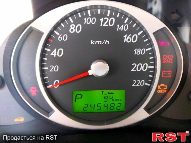 Серый Хендай Туксон, объемом двигателя 2 л и пробегом 245 тыс. км за 9500 $, фото 7 на Automoto.ua