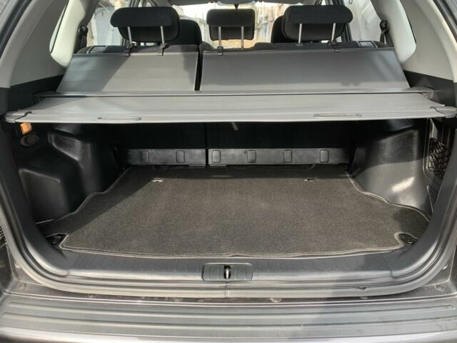 Сірий Хендай Туксон, об'ємом двигуна 2 л та пробігом 117 тис. км за 10350 $, фото 7 на Automoto.ua