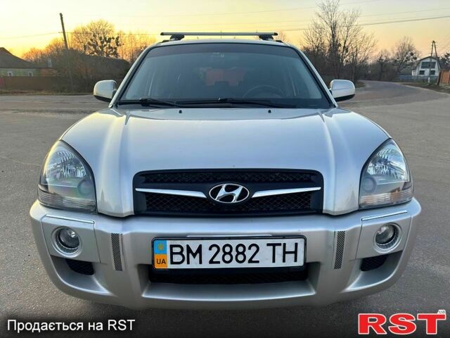 Серый Хендай Туксон, объемом двигателя 20 л и пробегом 162 тыс. км за 8450 $, фото 3 на Automoto.ua