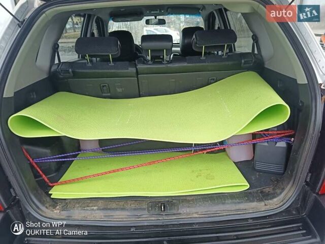 Серый Хендай Туксон, объемом двигателя 2.7 л и пробегом 204 тыс. км за 7200 $, фото 8 на Automoto.ua