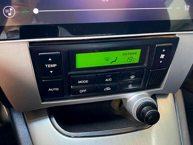 Хендай Туксон 2010 в Днепре (Днепропетровске) на Automoto.ua Серый Хендай Туксон, объемом двигателя 2 л и пробегом 139 тыс. км за 7800 $, фото 6 на Automoto.ua