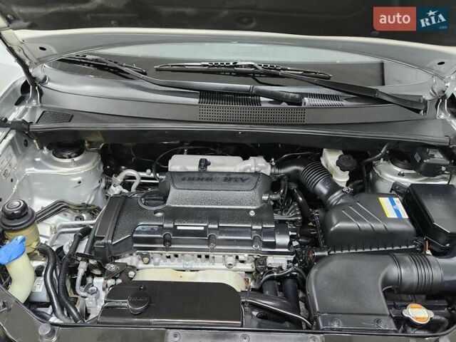 Сірий Хендай Туксон, об'ємом двигуна 1.98 л та пробігом 140 тис. км за 10700 $, фото 37 на Automoto.ua