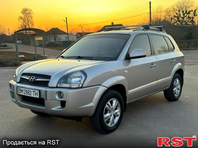 Серый Хендай Туксон, объемом двигателя 20 л и пробегом 162 тыс. км за 8450 $, фото 2 на Automoto.ua