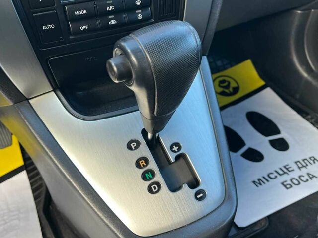 Хендай Туксон 2010 в Коломые на Automoto.ua Серый Хендай Туксон, объемом двигателя 2 л и пробегом 99 тыс. км за 9200 $, фото 10 на Automoto.ua