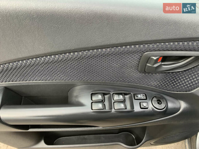 Серый Хендай Туксон, объемом двигателя 1.98 л и пробегом 117 тыс. км за 10350 $, фото 16 на Automoto.ua