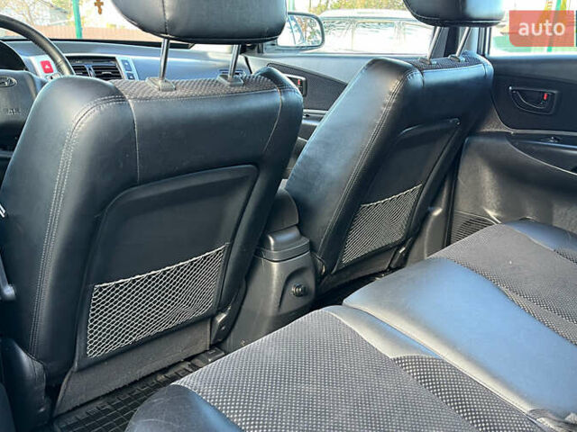 Хендай Туксон 2010 в Коломые на Automoto.ua Серый Хендай Туксон, объемом двигателя 2 л и пробегом 99 тыс. км за 9200 $, фото 15 на Automoto.ua