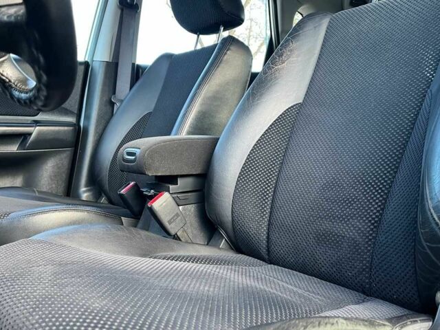 Хендай Туксон 2010 в Коломые на Automoto.ua Серый Хендай Туксон, объемом двигателя 2 л и пробегом 99 тыс. км за 9200 $, фото 14 на Automoto.ua