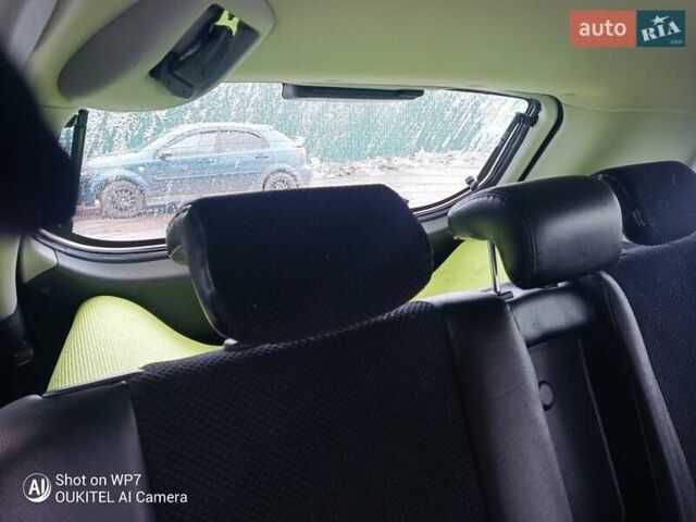 Серый Хендай Туксон, объемом двигателя 2.7 л и пробегом 204 тыс. км за 7200 $, фото 9 на Automoto.ua