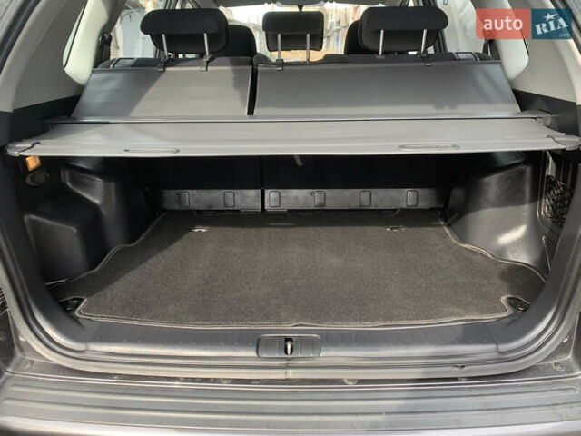 Серый Хендай Туксон, объемом двигателя 1.98 л и пробегом 117 тыс. км за 10350 $, фото 23 на Automoto.ua