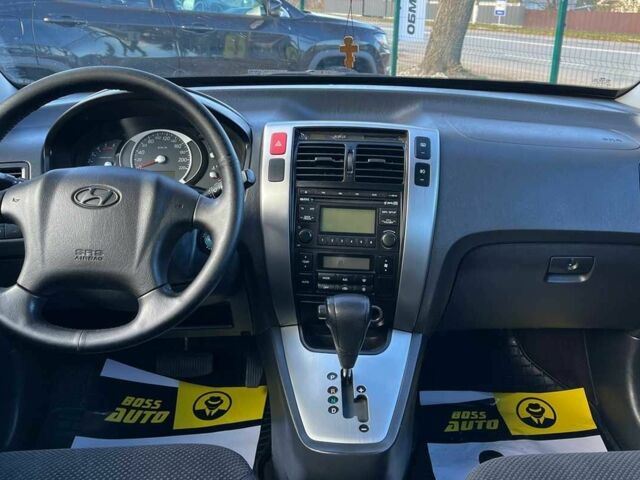 Хендай Туксон 2010 в Коломые на Automoto.ua Серый Хендай Туксон, объемом двигателя 2 л и пробегом 99 тыс. км за 9200 $, фото 8 на Automoto.ua