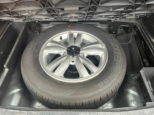 Серый Хендай Туксон, объемом двигателя 2 л и пробегом 43 тыс. км за 8500 $, фото 15 на Automoto.ua