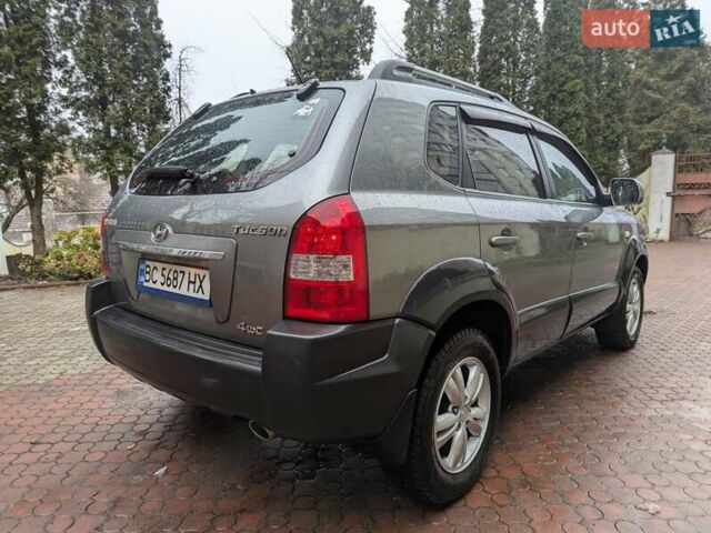 Сірий Хендай Туксон, об'ємом двигуна 1.98 л та пробігом 209 тис. км за 8700 $, фото 12 на Automoto.ua
