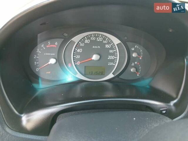 Серый Хендай Туксон, объемом двигателя 1.98 л и пробегом 131 тыс. км за 10650 $, фото 9 на Automoto.ua