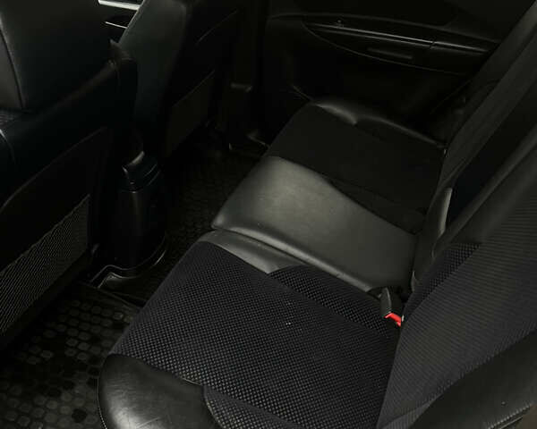 Серый Хендай Туксон, объемом двигателя 1.99 л и пробегом 209 тыс. км за 8200 $, фото 13 на Automoto.ua