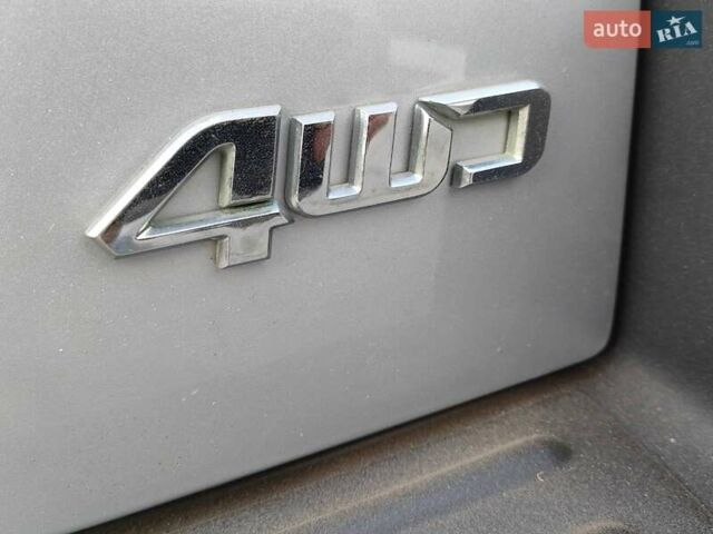 Хендай Туксон 2011 в Сумах на Automoto.ua Серый Хендай Туксон, объемом двигателя 2 л и пробегом 147 тыс. км за 9800 $, фото 17 на Automoto.ua