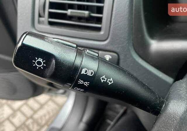 Серый Хендай Туксон, объемом двигателя 1.98 л и пробегом 174 тыс. км за 9500 $, фото 21 на Automoto.ua