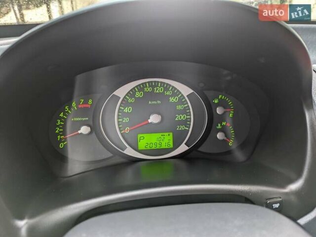 Сірий Хендай Туксон, об'ємом двигуна 1.98 л та пробігом 209 тис. км за 8700 $, фото 22 на Automoto.ua