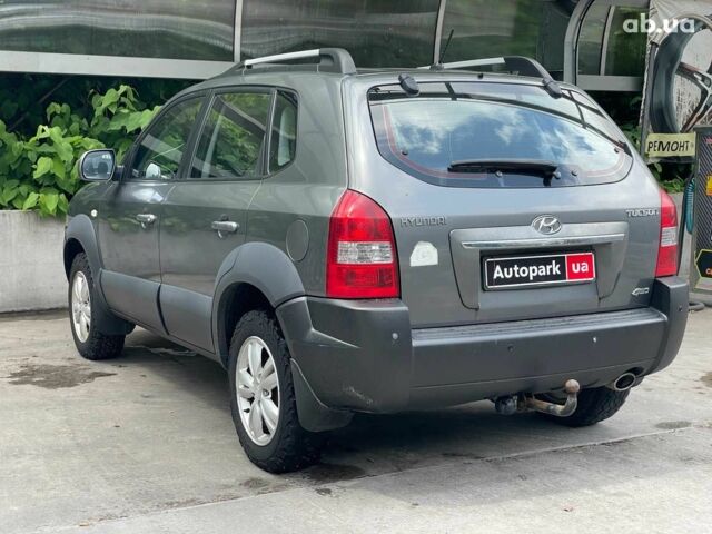 Серый Хендай Туксон, объемом двигателя 2 л и пробегом 240 тыс. км за 10990 $, фото 8 на Automoto.ua
