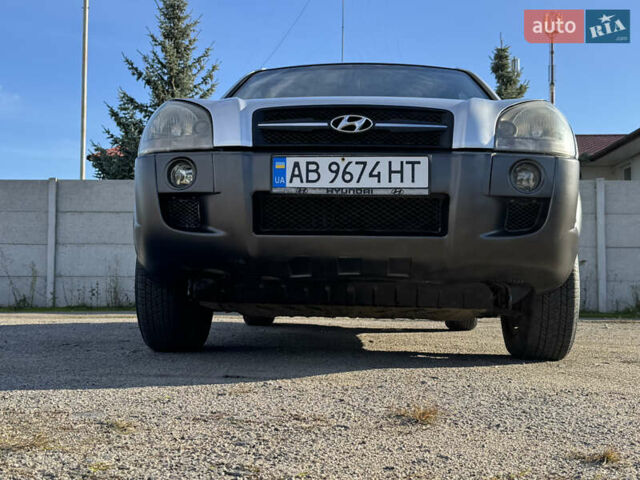 Хендай Туксон 2011 у Вінниці на Automoto.ua Сірий Хендай Туксон, об'ємом двигуна 2 л та пробігом 192 тис. км за 7799 $, фото 2 на Automoto.ua
