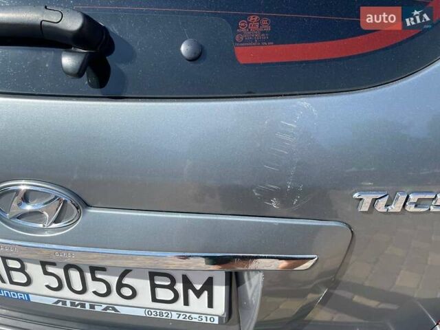 Сірий Хендай Туксон, об'ємом двигуна 1.98 л та пробігом 91 тис. км за 10200 $, фото 19 на Automoto.ua