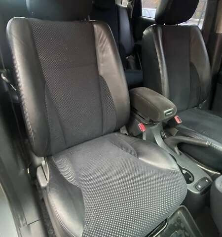 Серый Хендай Туксон, объемом двигателя 1.98 л и пробегом 174 тыс. км за 9500 $, фото 34 на Automoto.ua