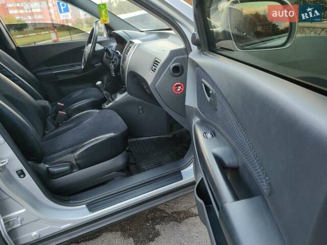 Хендай Туксон 2011 в Сумах на Automoto.ua Серый Хендай Туксон, объемом двигателя 2 л и пробегом 147 тыс. км за 9800 $, фото 5 на Automoto.ua