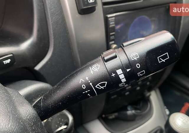 Серый Хендай Туксон, объемом двигателя 1.98 л и пробегом 174 тыс. км за 9500 $, фото 19 на Automoto.ua