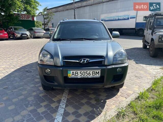 Сірий Хендай Туксон, об'ємом двигуна 1.98 л та пробігом 91 тис. км за 10200 $, фото 2 на Automoto.ua