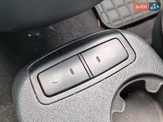 Серый Хендай Туксон, объемом двигателя 2 л и пробегом 148 тыс. км за 10390 $, фото 25 на Automoto.ua