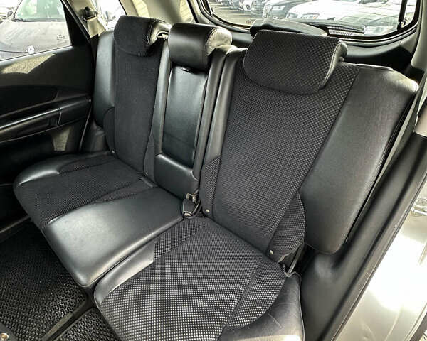 Сірий Хендай Туксон, об'ємом двигуна 1.98 л та пробігом 210 тис. км за 9999 $, фото 15 на Automoto.ua