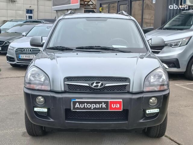 Сірий Хендай Туксон, об'ємом двигуна 2 л та пробігом 148 тис. км за 10390 $, фото 1 на Automoto.ua