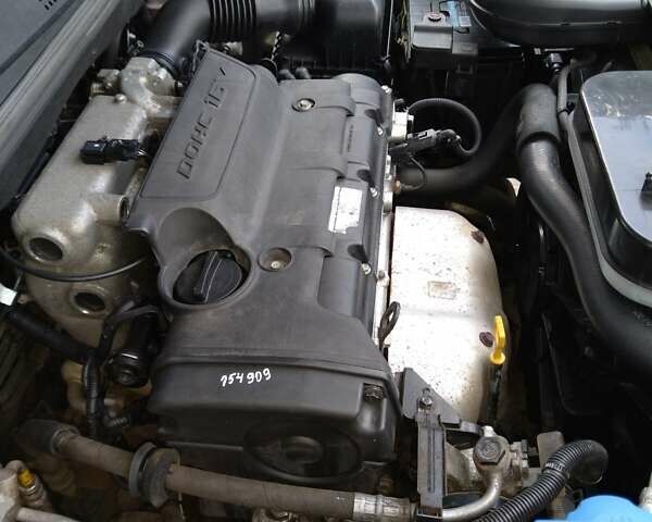 Хендай Туксон 2012 у Львові на Automoto.ua Сірий Хендай Туксон, об'ємом двигуна 2 л та пробігом 155 тис. км за 9000 $, фото 19 на Automoto.ua