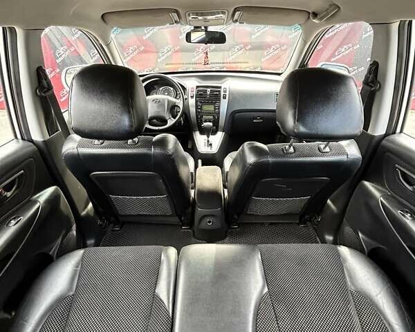 Хендай Туксон 2012 у Сумах на Automoto.ua Сірий Хендай Туксон, об'ємом двигуна 1.98 л та пробігом 210 тис. км за 9600 $, фото 17 на Automoto.ua