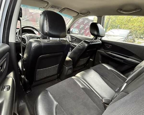 Хендай Туксон 2012 у Сумах на Automoto.ua Сірий Хендай Туксон, об'ємом двигуна 1.98 л та пробігом 210 тис. км за 9600 $, фото 19 на Automoto.ua