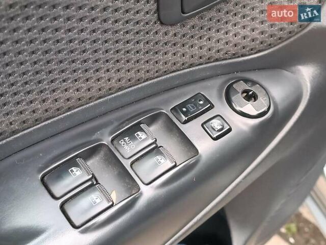 Серый Хендай Туксон, объемом двигателя 2 л и пробегом 148 тыс. км за 10390 $, фото 21 на Automoto.ua
