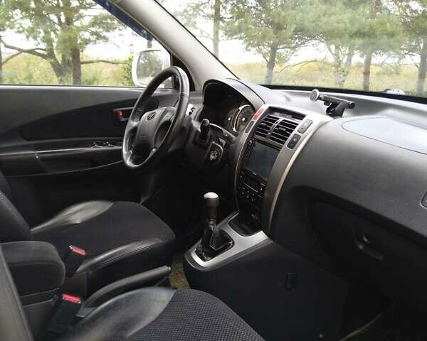 Хендай Туксон 2012 у Львові на Automoto.ua Сірий Хендай Туксон, об'ємом двигуна 2 л та пробігом 155 тис. км за 9000 $, фото 14 на Automoto.ua