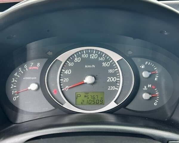 Хендай Туксон 2012 у Сумах на Automoto.ua Сірий Хендай Туксон, об'ємом двигуна 1.98 л та пробігом 210 тис. км за 9600 $, фото 25 на Automoto.ua