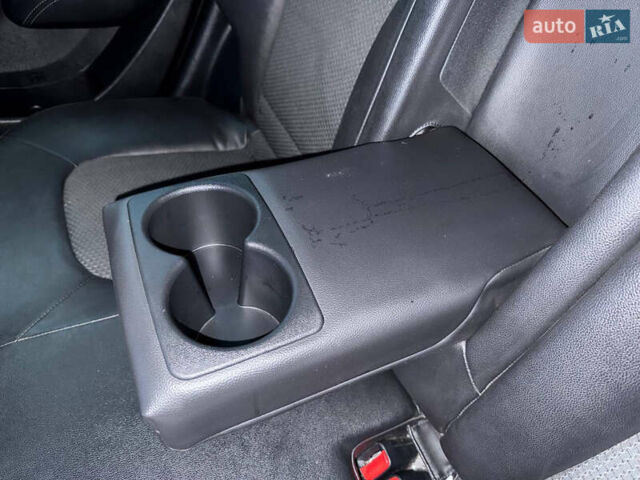 Сірий Хендай Туксон, об'ємом двигуна 1.69 л та пробігом 282 тис. км за 12000 $, фото 41 на Automoto.ua